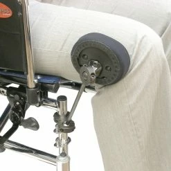 Multi-Axis Knee Pad/Adductor Assembly